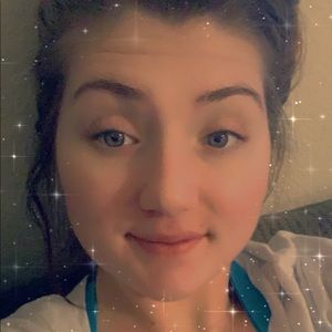 Meet your Posher, Emilie